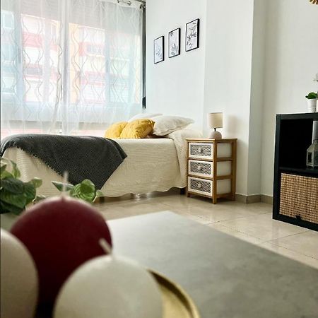 Precioso Estudio Con Piscina, Junto A La Playa Torre Del Mar Exteriör bild